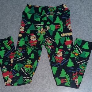 LuLaRoe Kids Leggings - Santa Skiing in Green and Red